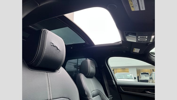 2022 認定中古車 Jaguar F-Pace Grey 4WD D200 R-Dynamic SE