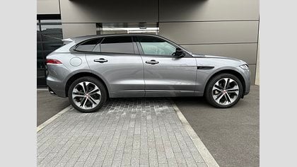 F-Pace 10
