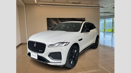 F-Pace 1