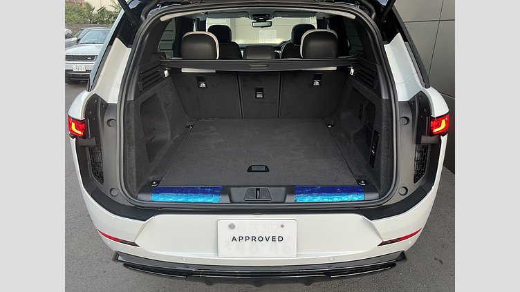 2024 認定中古車 Land Rover Range Rover Sport Fuji White 4WD D300 HSE