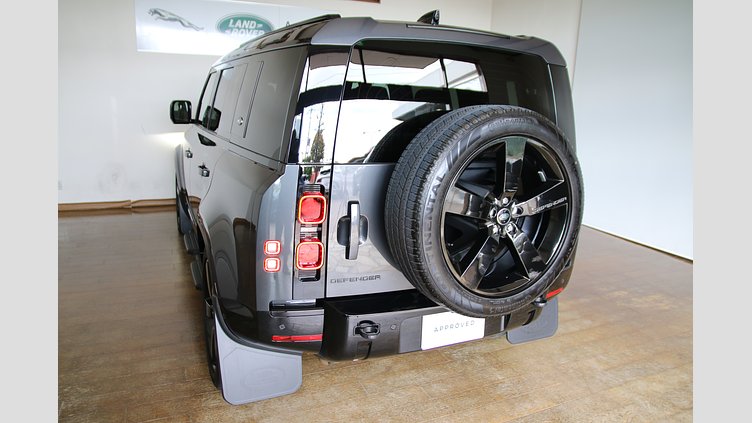 2024 認定中古車 Land Rover Defender 110 カルパチアングレイ D300 AWD（オートマチック） X-DYNAMIC HSE