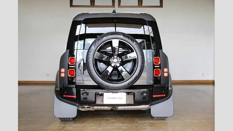 2024 認定中古車 Land Rover Defender 110 カルパチアングレイ D300 AWD（オートマチック） X-DYNAMIC HSE