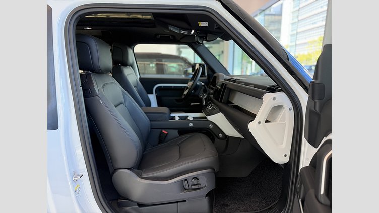 2025 新車 Land Rover Defender 90 (1AA) 富士山白 Fuji White D300  輕油電混合 X-Dynamic HSE