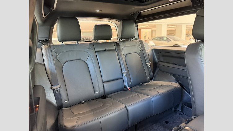 2025 新車 Land Rover Defender 90 (1AA) 富士山白 Fuji White D300  輕油電混合 X-Dynamic HSE