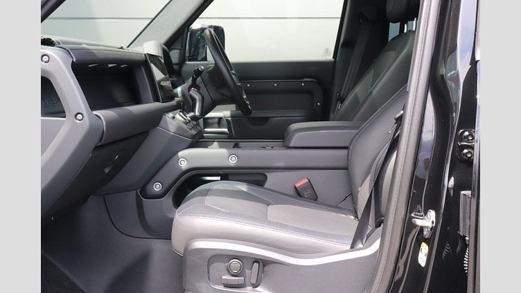 2023 認定中古車 Land Rover Defender 110 Santorini Black D300 110X DynamicHSE