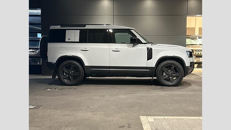 2022 認定中古車 Land Rover Defender 110 Yulong White D300 AWD S