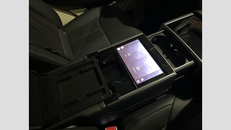 2024 認定中古車 Land Rover Range Rover Hakuba Silver D300 AWD Autobiography