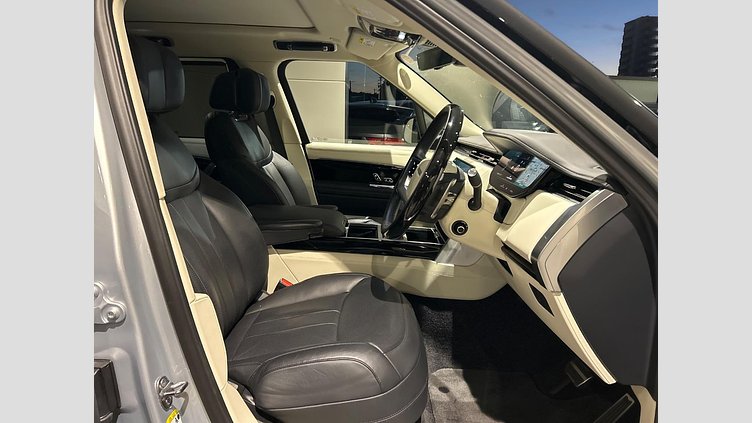 2024 認定中古車 Land Rover Range Rover Hakuba Silver D300 AWD Autobiography