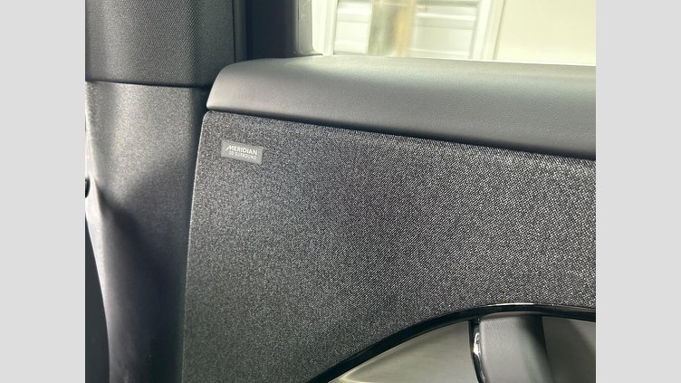 2024 認定中古車 Land Rover Range Rover Sport Fuji White D300 AWD Dynamic HSE