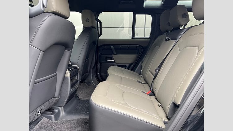 2024 認定中古車 Land Rover Defender 110 Santorini Black 4WD X-DYNAMIC SE D350 AWD（AT）