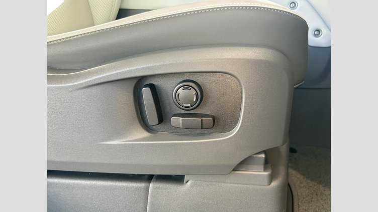 2024 認定中古車 Land Rover Defender 90 Tasman Blue D350　AWD X-Dynamic HSE