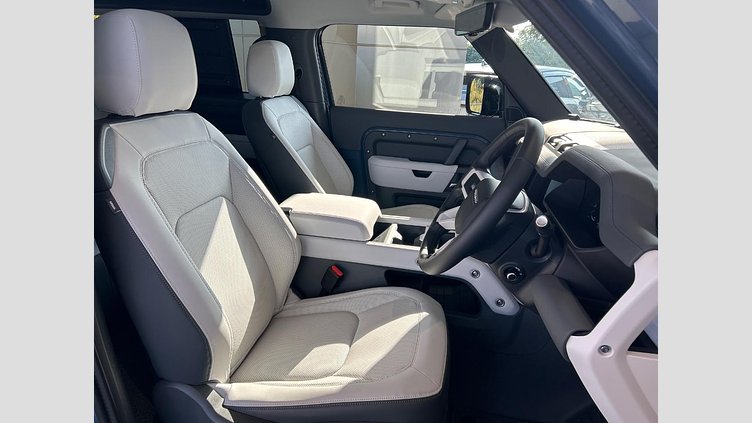 2024 認定中古車 Land Rover Defender 90 Tasman Blue D350　AWD X-Dynamic HSE