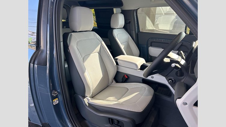 2024 認定中古車 Land Rover Defender 90 Tasman Blue D350　AWD X-Dynamic HSE