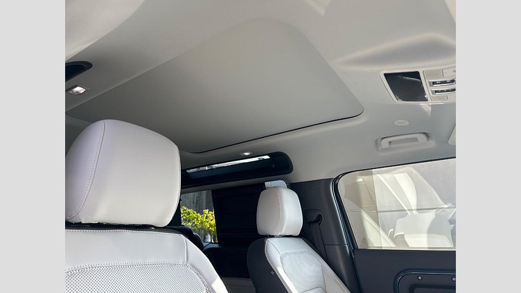 2024 認定中古車 Land Rover Defender 90 Tasman Blue D350　AWD X-Dynamic HSE