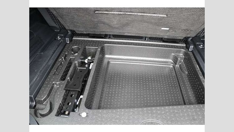 2023 認定中古車 Land Rover Defender 110 Carpathian Grey INGENIUM3.0L直列6気筒ディーゼルターボエンジン　４WD DynamicSE D300