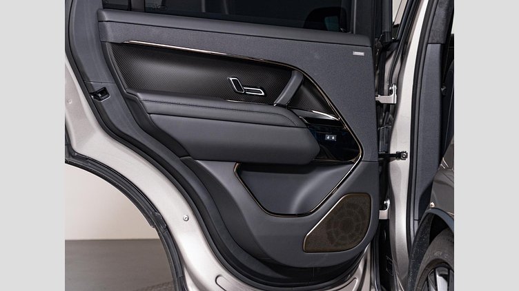 2024 認定中古車 Land Rover Range Rover Sport Flux Silver - Satin finish ハイオク ＳＶエディションワン