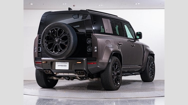 2025 認定中古車 Land Rover Defender 110 Charente Grey ガソリン １１０　ＯＣＴＡ　Ｖ８