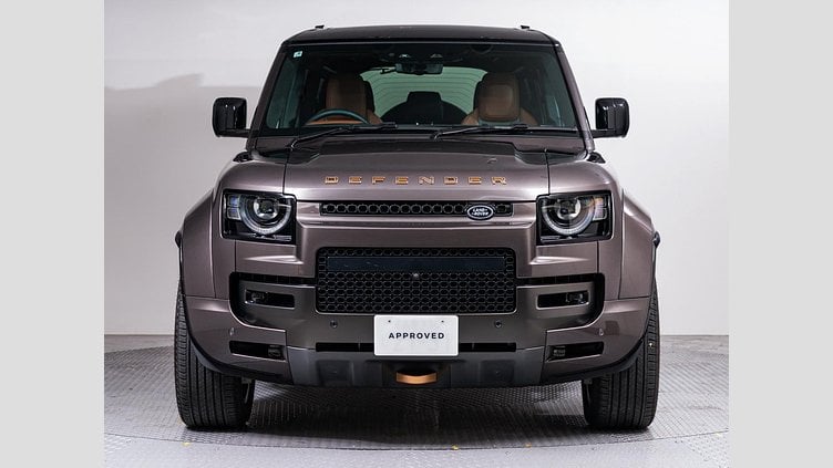 2025 認定中古車 Land Rover Defender 110 Charente Grey ガソリン １１０　ＯＣＴＡ　Ｖ８