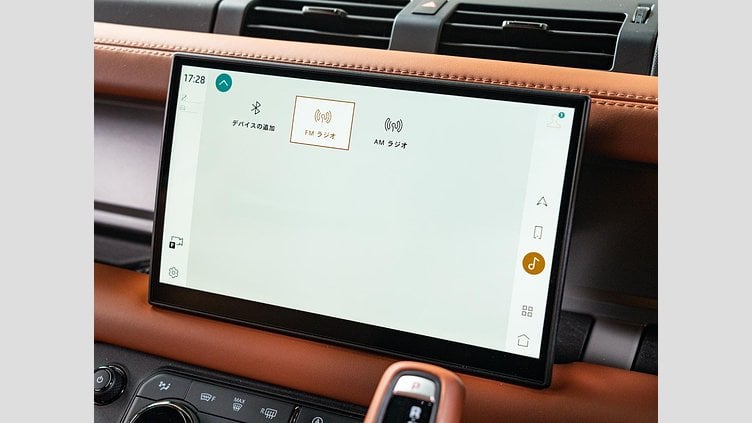 2025 認定中古車 Land Rover Defender 110 Charente Grey ガソリン １１０　ＯＣＴＡ　Ｖ８