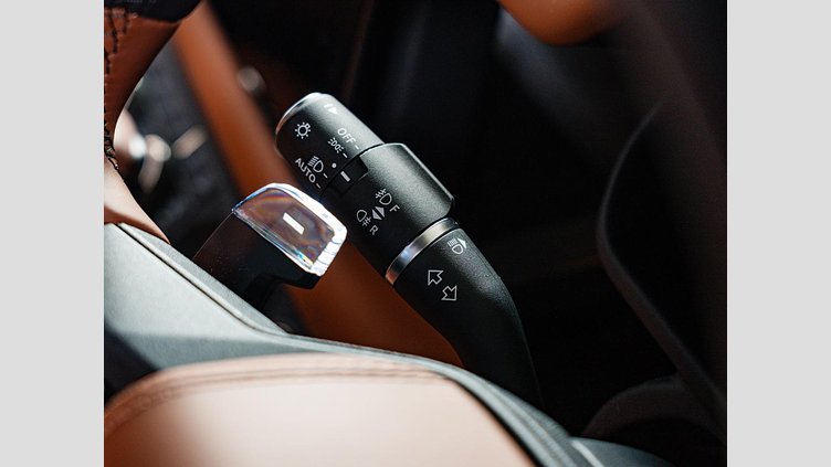 2025 認定中古車 Land Rover Defender 110 Charente Grey ガソリン １１０　ＯＣＴＡ　Ｖ８