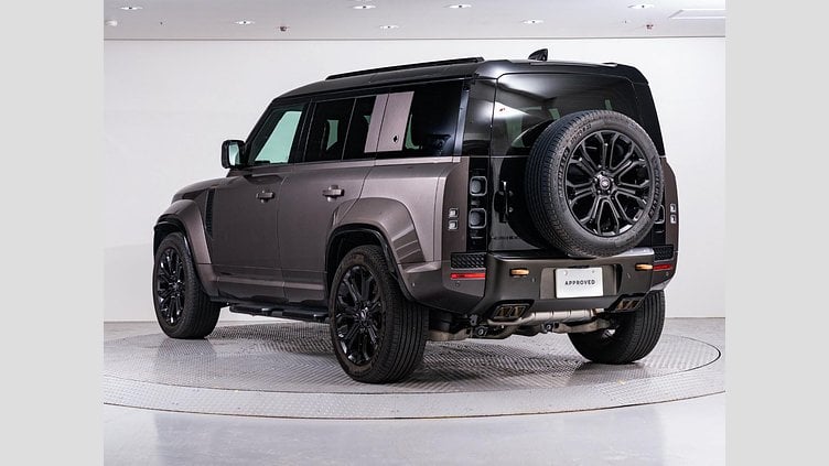 2025 認定中古車 Land Rover Defender 110 Charente Grey ガソリン １１０　ＯＣＴＡ　Ｖ８