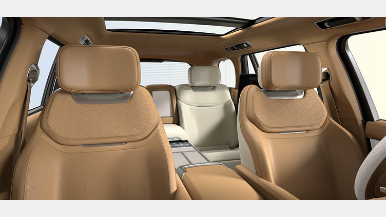 2025 ri Land Rover Range Rover Santorini Black AWD SV