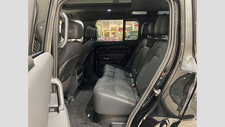 2025 認定中古車 Land Rover Defender 110 Santorini Black ５．０　ガソリン　スーパーチャージド P525　Ｖ８