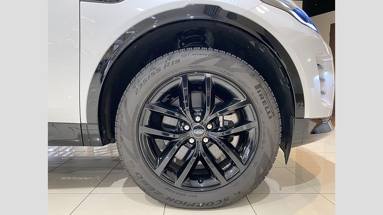 2024 認定中古車 Land Rover Discovery Sport Ostuni Pearl White ２．０ディーゼルターボ　マイルドハイブリッド D200　Dynamic SE