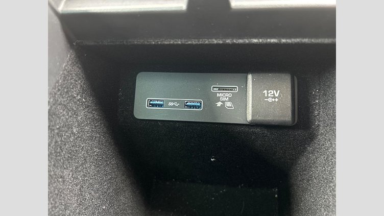 2019 認定中古車 Land Rover Range Rover Evoque Yulong White P250　AWD R-Dynamic HSE