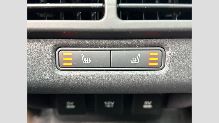 2019 認定中古車 Land Rover Range Rover Evoque Yulong White P250　AWD R-Dynamic HSE