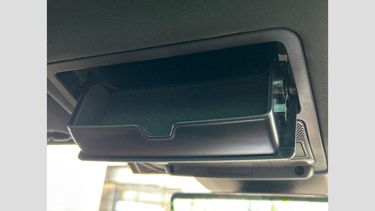 2019 認定中古車 Land Rover Range Rover Evoque Yulong White P250　AWD R-Dynamic HSE