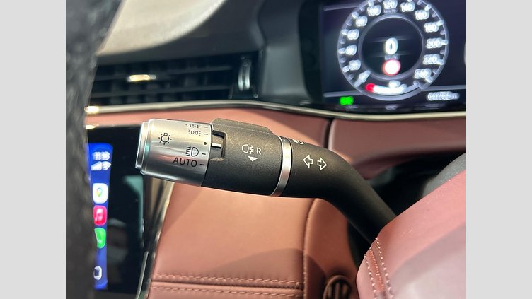 2019 認定中古車 Land Rover Range Rover Evoque Yulong White P250　AWD R-Dynamic HSE