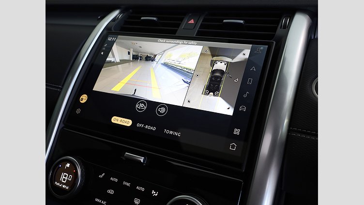 2025 Approved Land Rover Discovery Eiger Grey AWD D350 Dynamic HSE