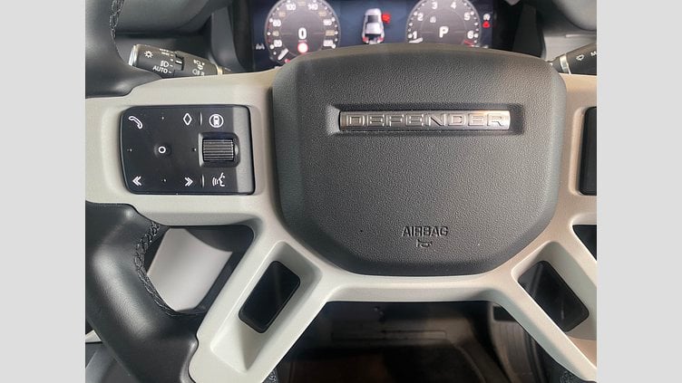 2024 認定中古車 Land Rover Defender 110 Santorini Black オートマチック イースナーダークエディション