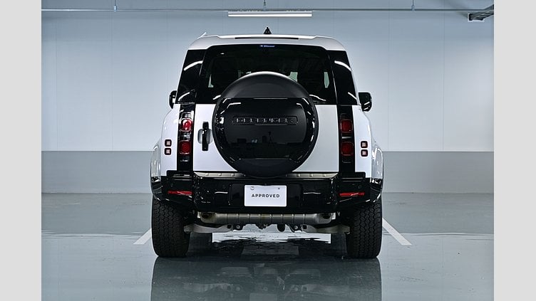 2021 認定中古車 Land Rover Defender 90 Hakuba Silver P300
 90  SE