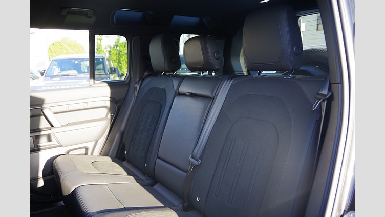 2024 認定中古車 Land Rover Defender 110 Carpathian Grey AWD 5.0P V8 Carpathian Edition