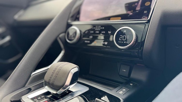 2022 Approved Land Rover Range Rover Silicon Silver 5.0 VOGUE SE (386KW) 5.0 VOGUE SE (386KW)