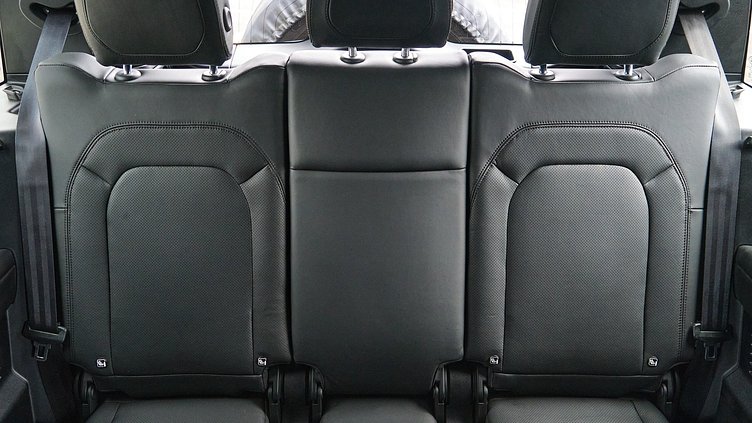 2023 Approved Land Rover Defender 130 Pangea Green 130 D300 HSE