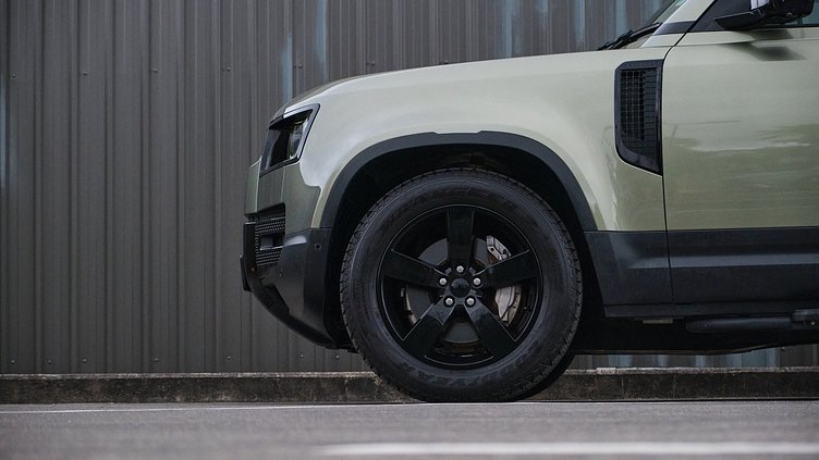 2023 Approved Land Rover Defender 130 Pangea Green 130 D300 HSE