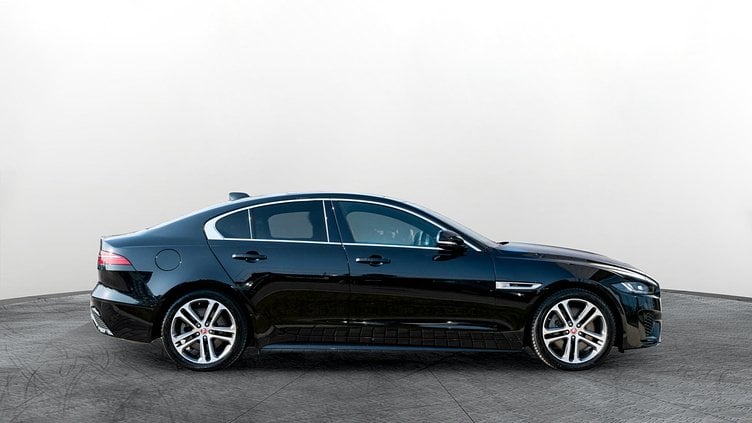 2022 Approved Jaguar XE Santorini Black X760 2.0 AJ20 P4M RWD 4DR SWB 250LE Auto HF760/352BY 22MY R-Dynamic SE P250