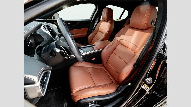 2022 Approved Jaguar XE Santorini Black X760 2.0 AJ20 P4M RWD 4DR SWB 250LE Auto HF760/352BY 22MY R-Dynamic SE P250