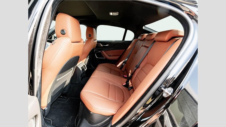 2022 Approved Jaguar XE Santorini Black X760 2.0 AJ20 P4M RWD 4DR SWB 250LE Auto HF760/352BY 22MY R-Dynamic SE P250