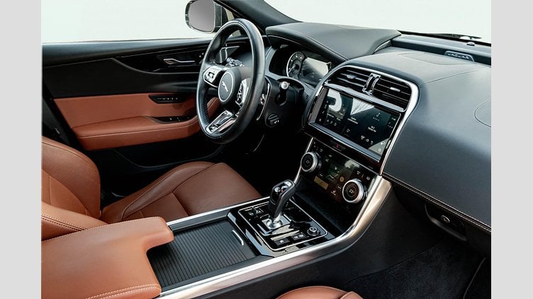 2022 Approved Jaguar XE Santorini Black X760 2.0 AJ20 P4M RWD 4DR SWB 250LE Auto HF760/352BY 22MY R-Dynamic SE P250