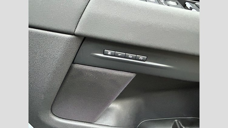 2024 認定中古車 Land Rover Range Rover Evoque Arroios Grey 2.0L P200 DynamicSE