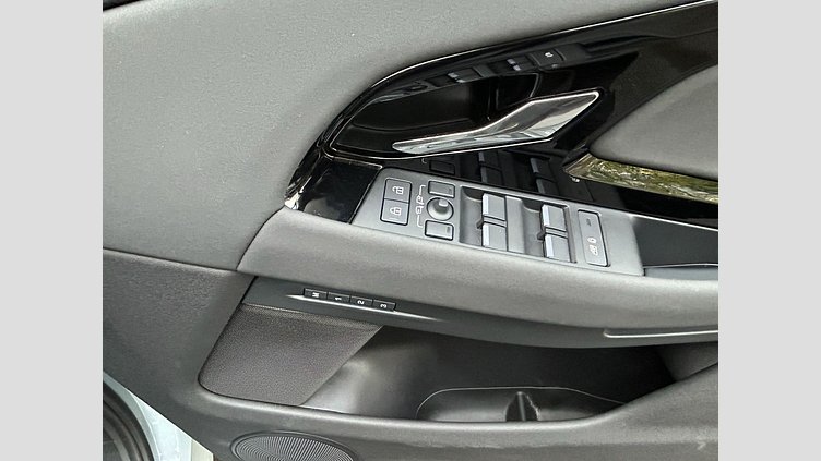 2024 認定中古車 Land Rover Range Rover Evoque Arroios Grey 2.0L P200 DynamicSE