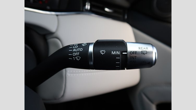 2019 認定中古車 Land Rover Range Rover Evoque Fuji White P R-Dynamic　SE