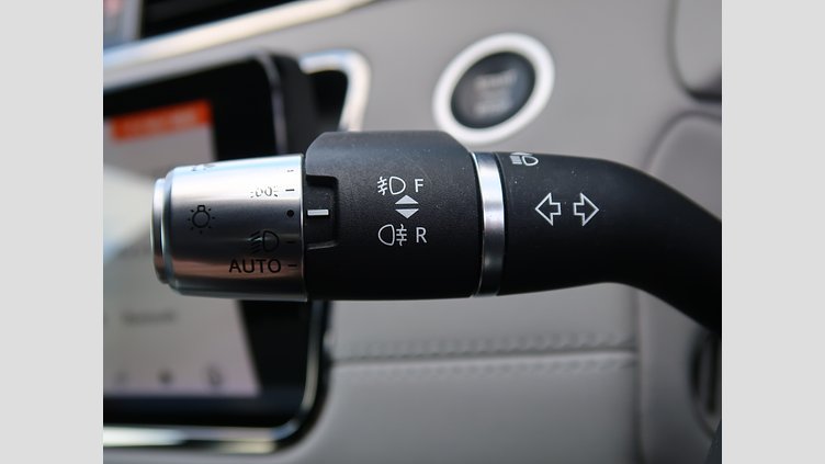 2019 認定中古車 Land Rover Range Rover Evoque Fuji White P R-Dynamic　SE