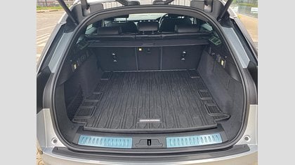 Range Rover Velar 16