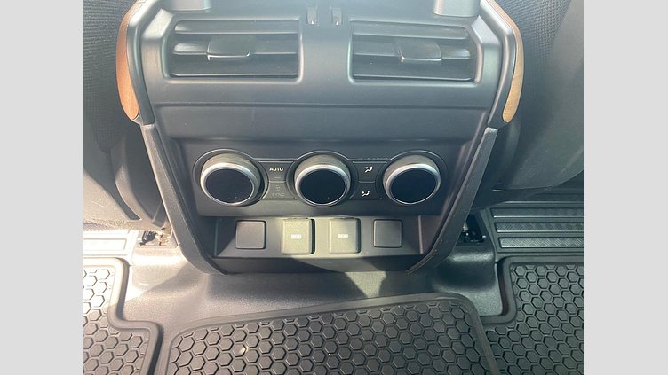 2023 Approved Land Rover Defender 110 Eiger Grey ALL WHEEL DRIVE Land Rover Defender 110 D300 X