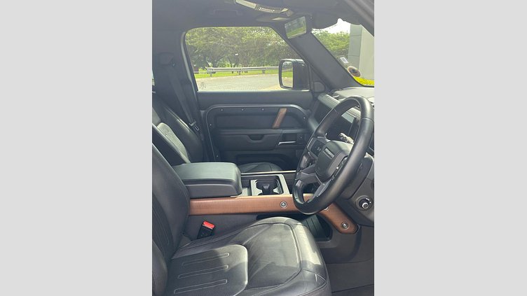 2023 Approved Land Rover Defender 110 Eiger Grey ALL WHEEL DRIVE Land Rover Defender 110 D300 X